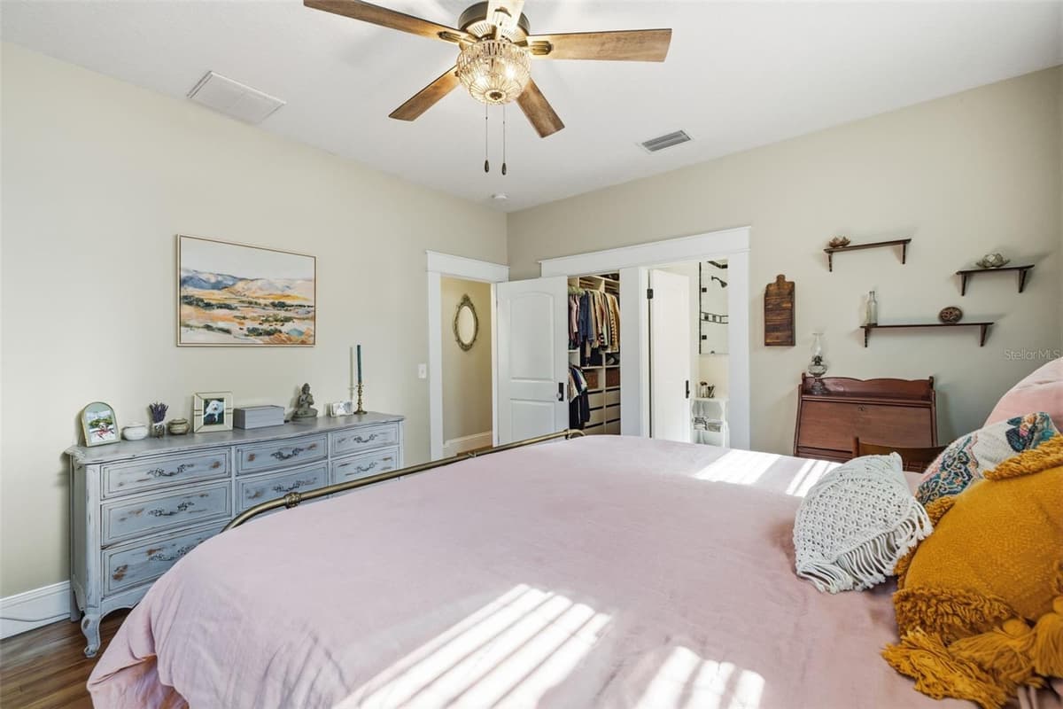 314 COMANCHE AVENUE — photo 19 of 33