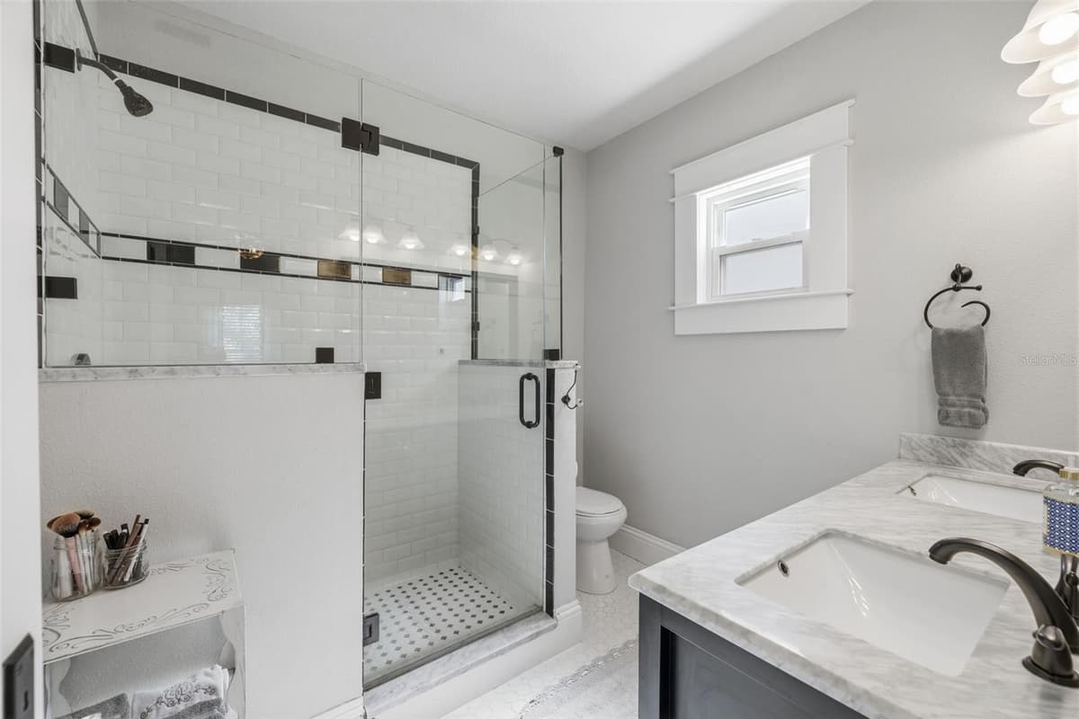 314 COMANCHE AVENUE — photo 20 of 33