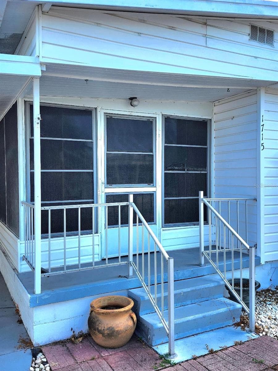 1715 ILLINOIS AVENUE — photo 9 of 68