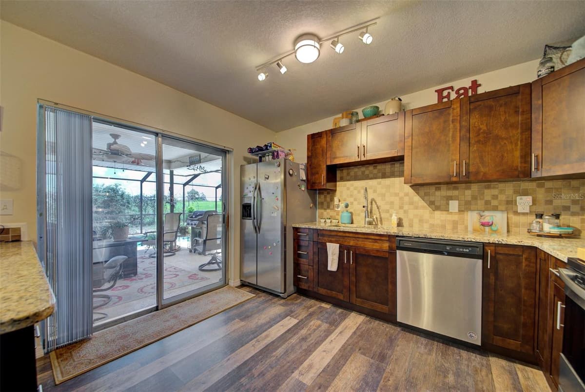 4441 CHAMBER COURT — photo 23 of 40