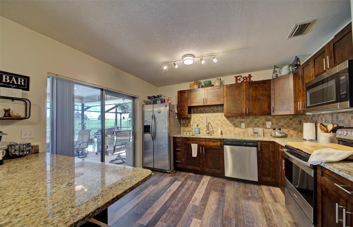 4441 CHAMBER COURT — photo 22 of 40