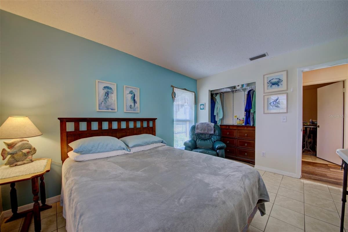 4441 CHAMBER COURT — photo 10 of 40