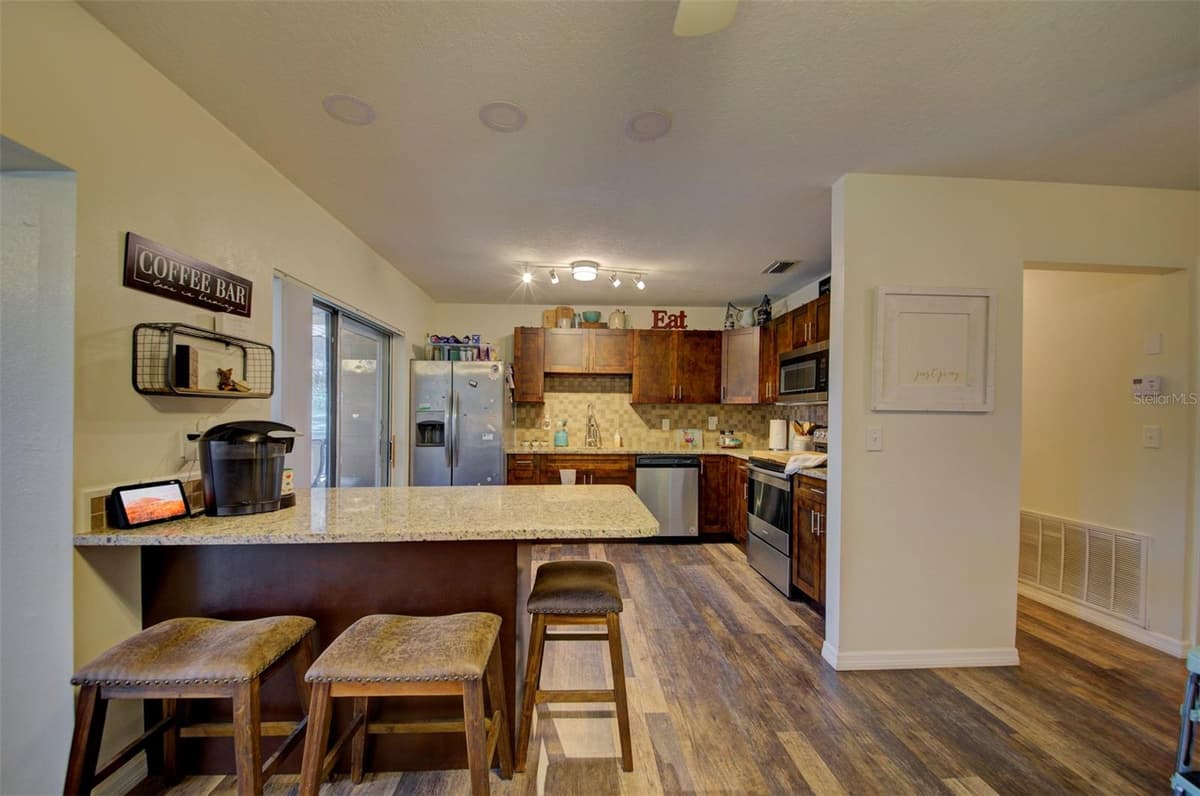 4441 CHAMBER COURT — photo 21 of 40