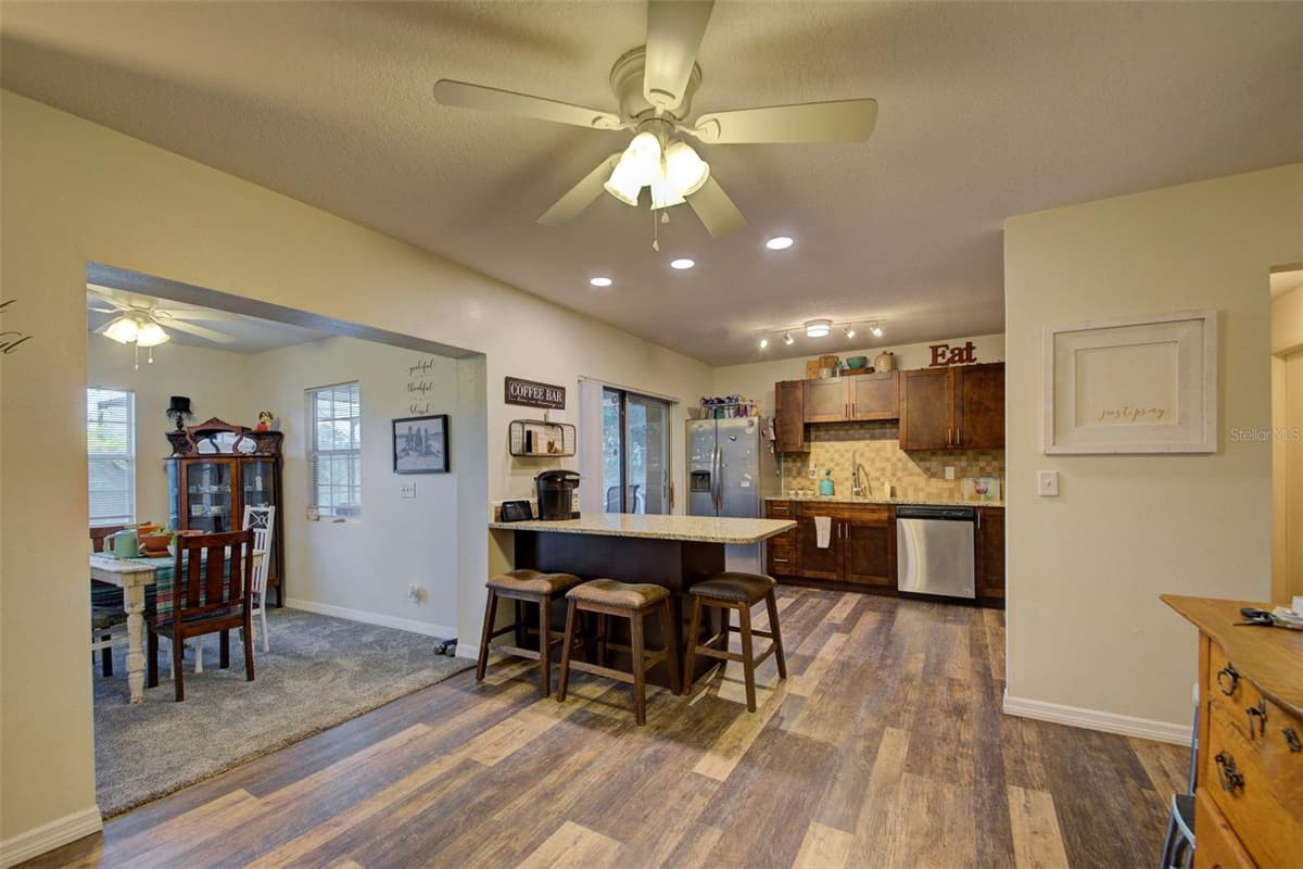 4441 CHAMBER COURT — photo 20 of 40