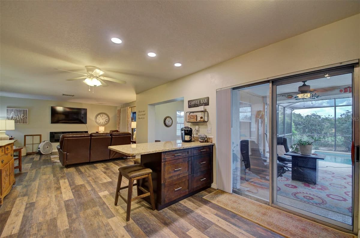 4441 CHAMBER COURT — photo 18 of 40