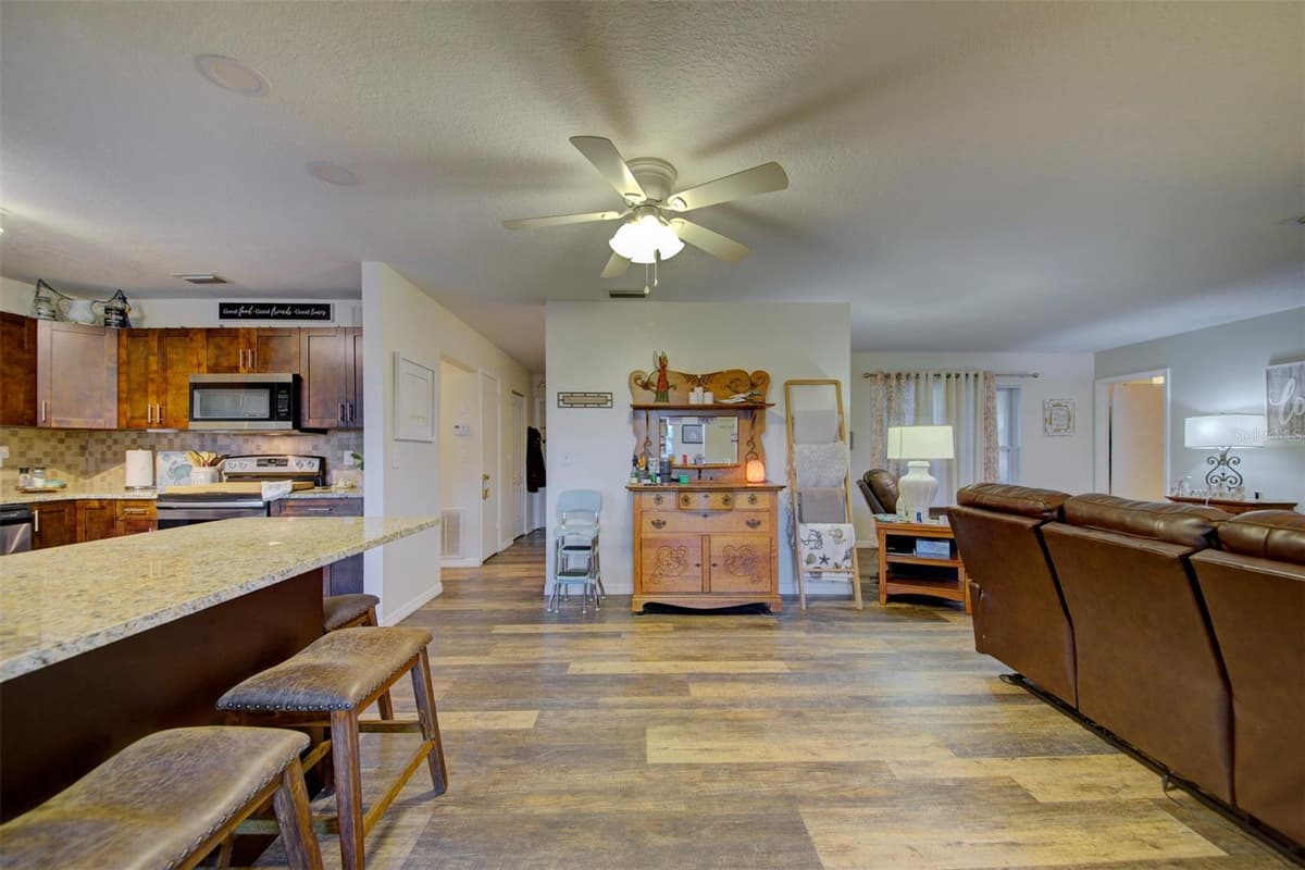 4441 CHAMBER COURT — photo 25 of 40
