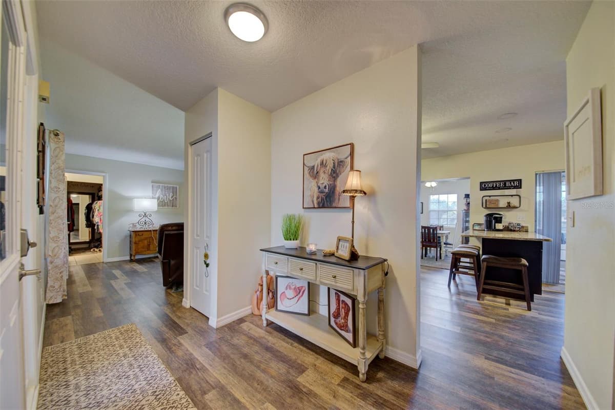 4441 CHAMBER COURT — photo 7 of 40