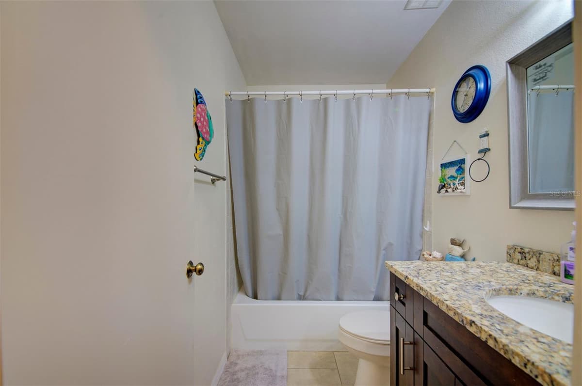 4441 CHAMBER COURT — photo 12 of 40
