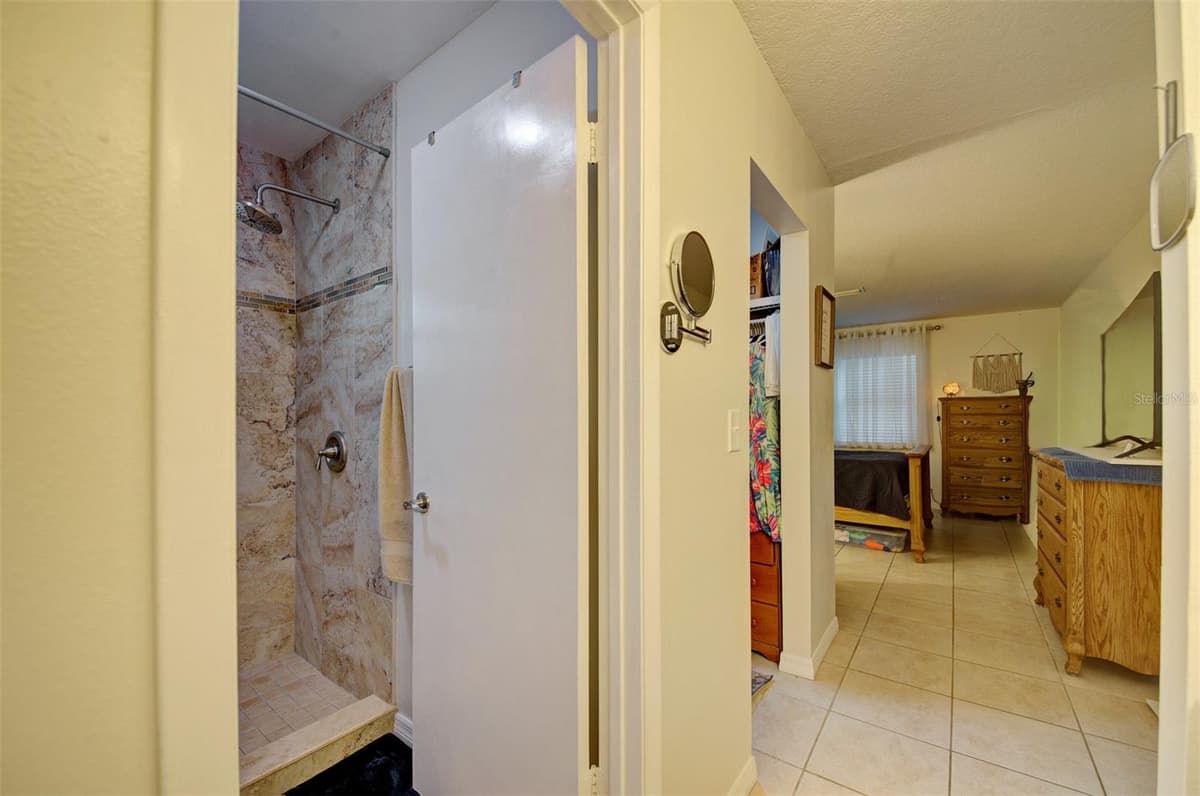 4441 CHAMBER COURT — photo 31 of 40