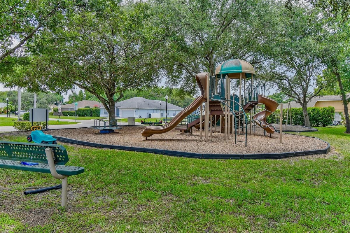 8706 LINEBROOK DRIVE — photo 40 of 41