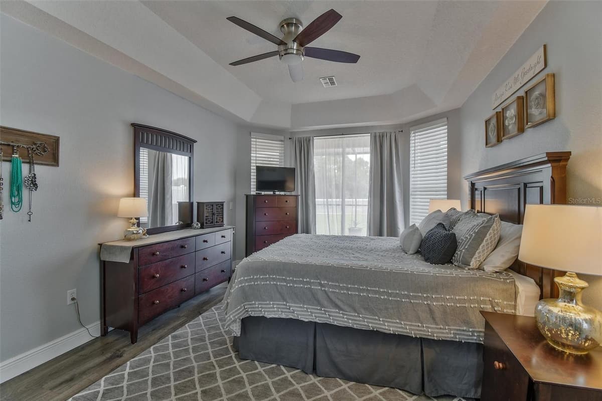 8706 LINEBROOK DRIVE — photo 18 of 41