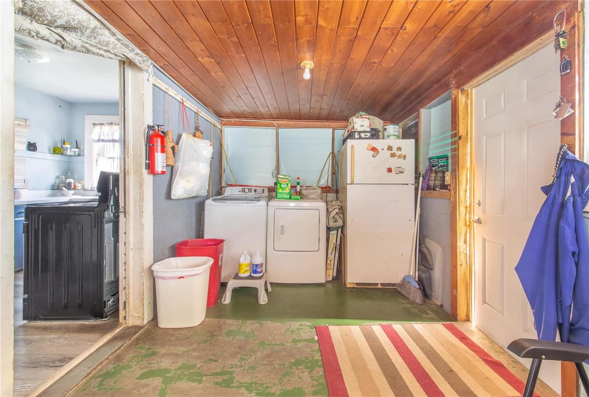 229 13TH STREET — photo 19 of 40