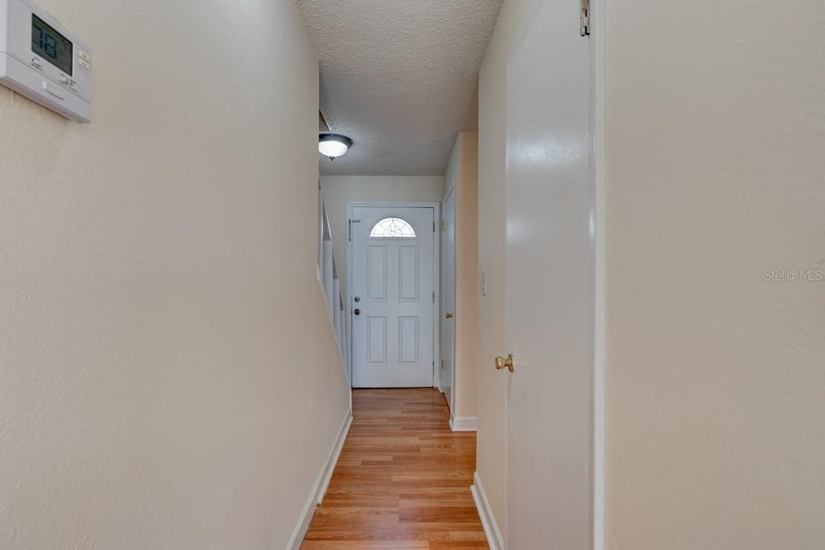 621 INDIANA AVENUE — photo 13 of 23