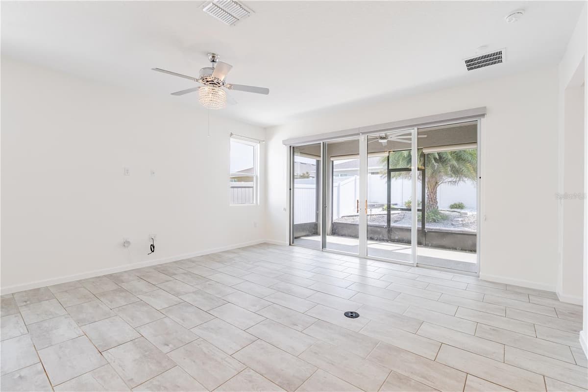 5229 MEADOW SONG DRIVE — photo 14 of 52