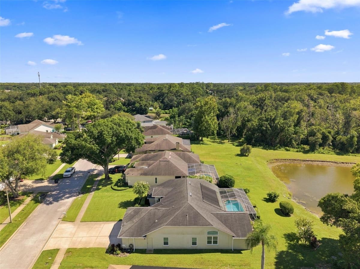 17322 HUBERS COURT — photo 40 of 43
