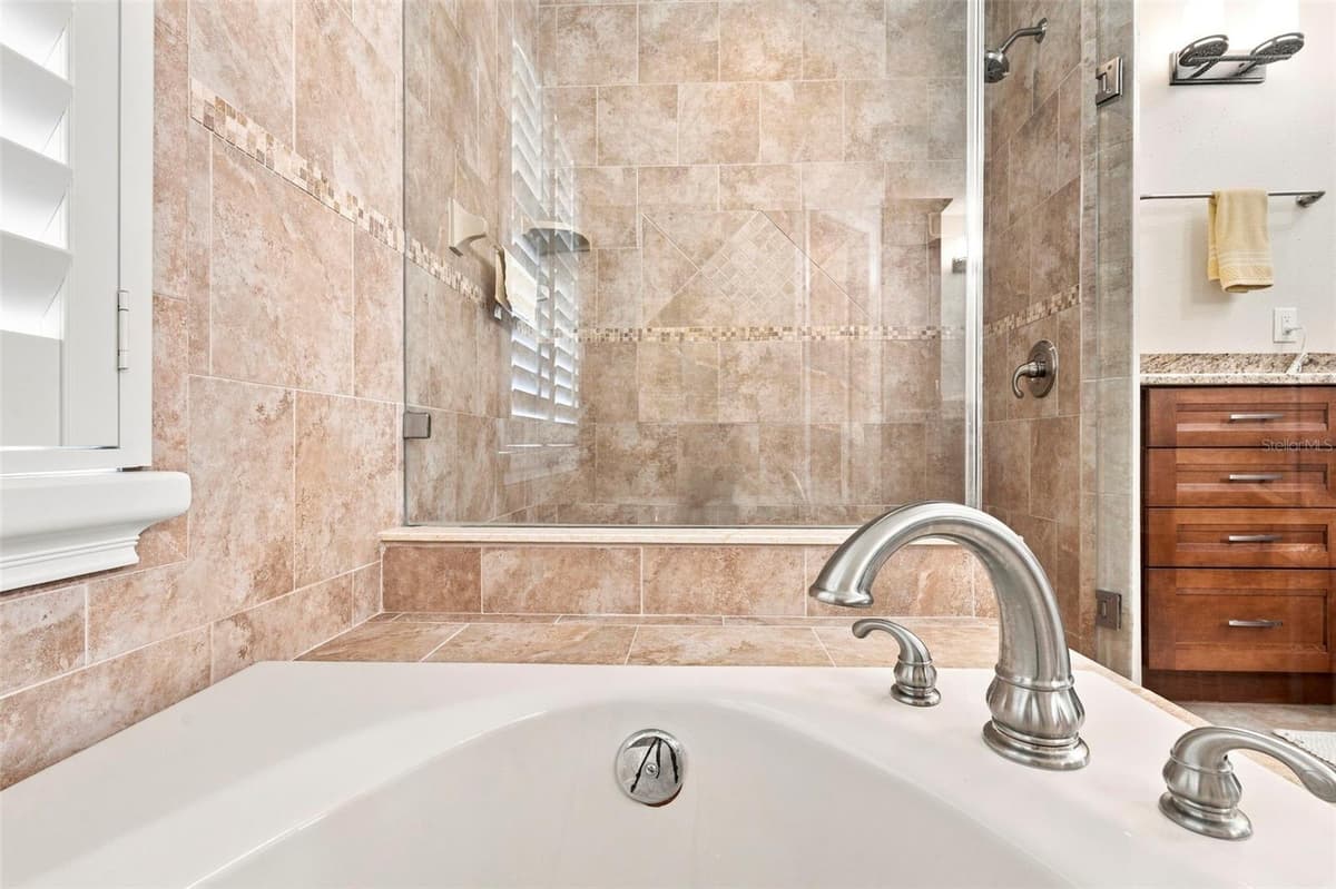 17322 HUBERS COURT — photo 14 of 43