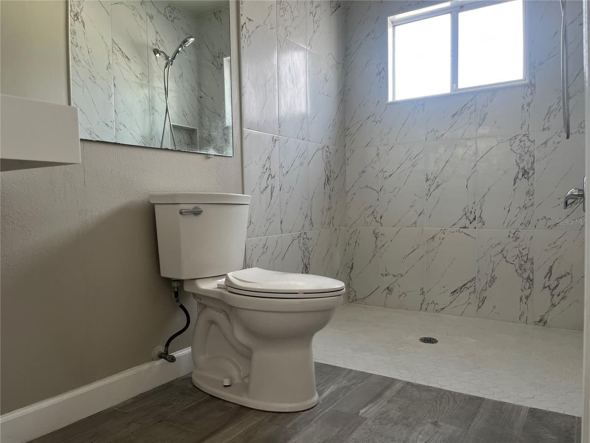 2930 SHANNON CIR — photo 14 of 15