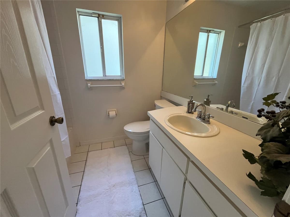 2930 SHANNON CIR — photo 11 of 15