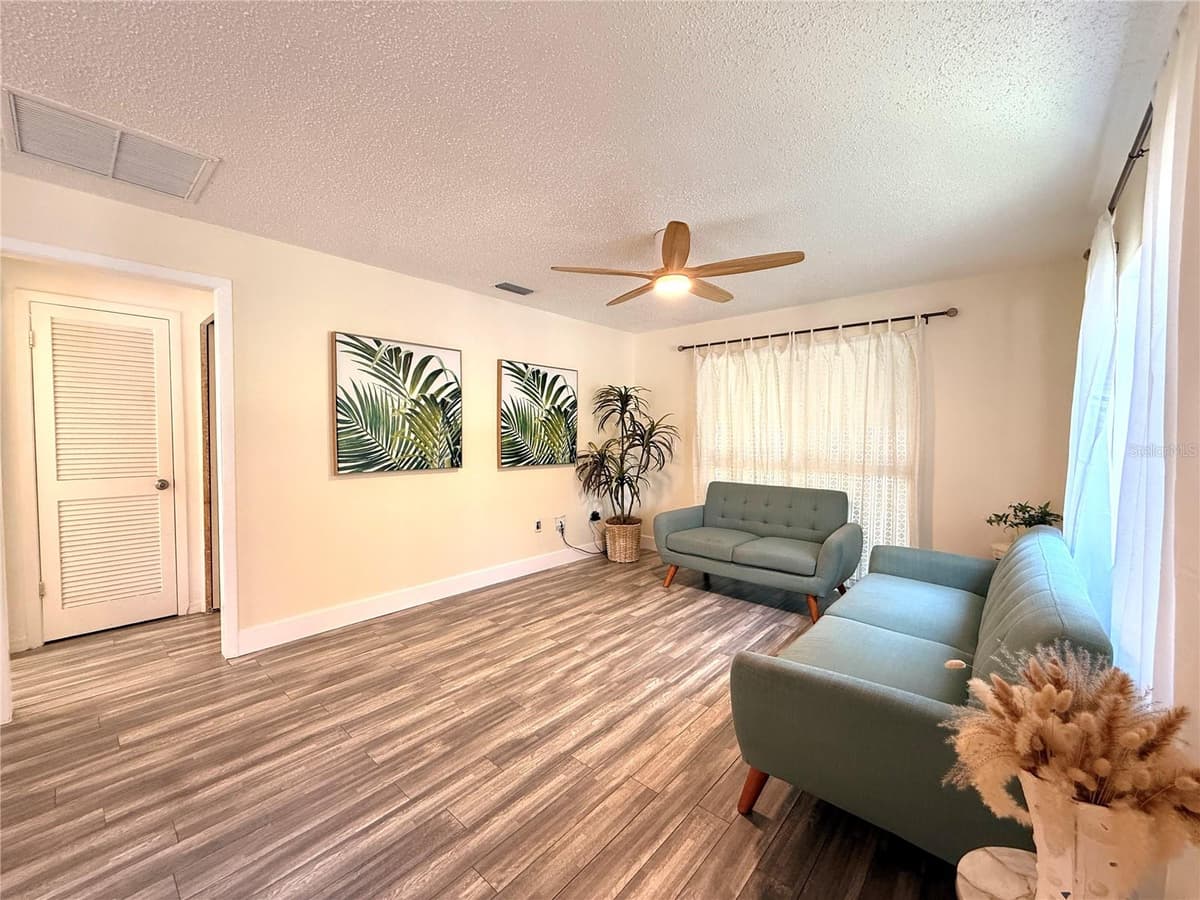 2363 FLANDERS WAY — photo 9 of 32