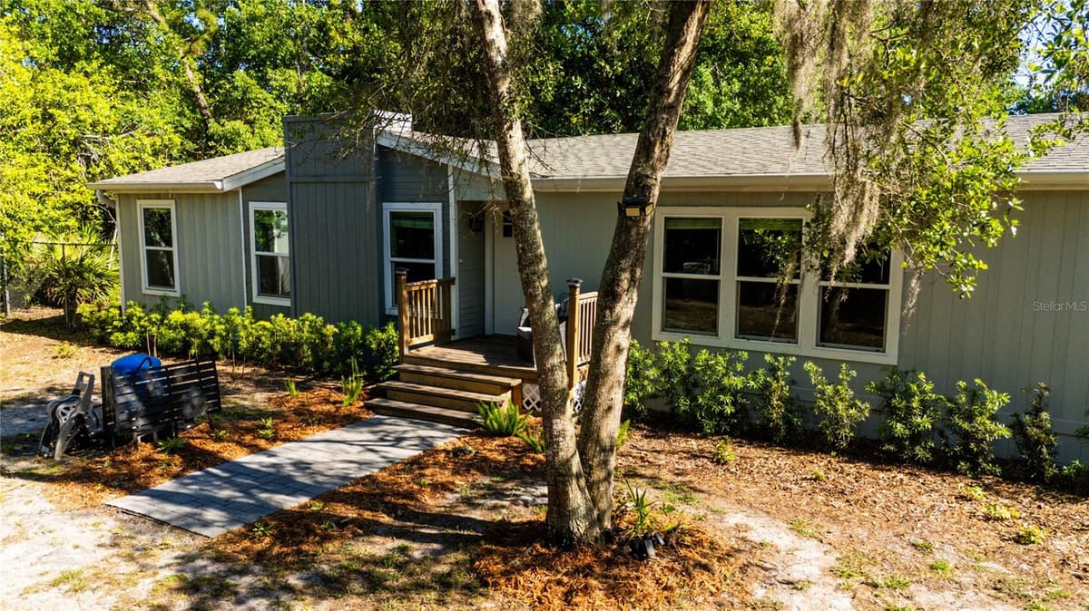 32316 CHIPOLA TRAIL — photo 2 of 22