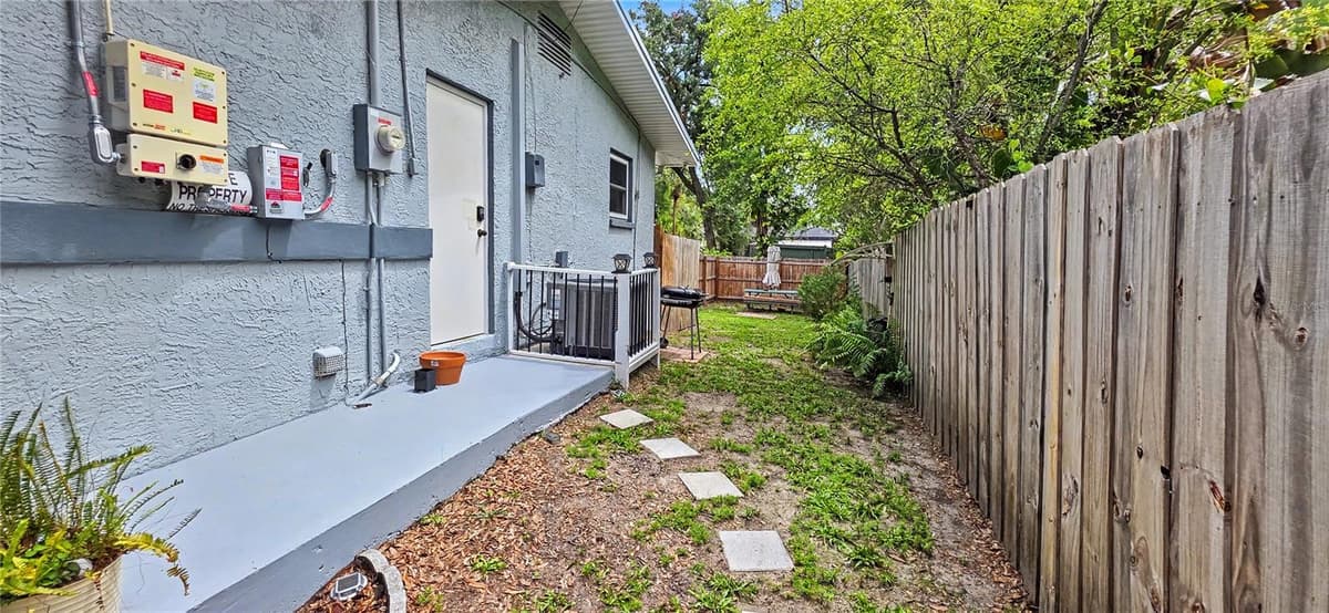 3087 DUANE AVENUE — photo 24 of 30