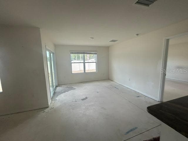 24528 7TH LANE — photo 5 of 13