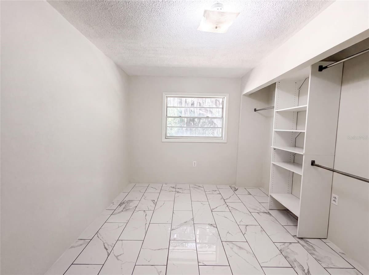 417 CALUMET ROAD — photo 10 of 15