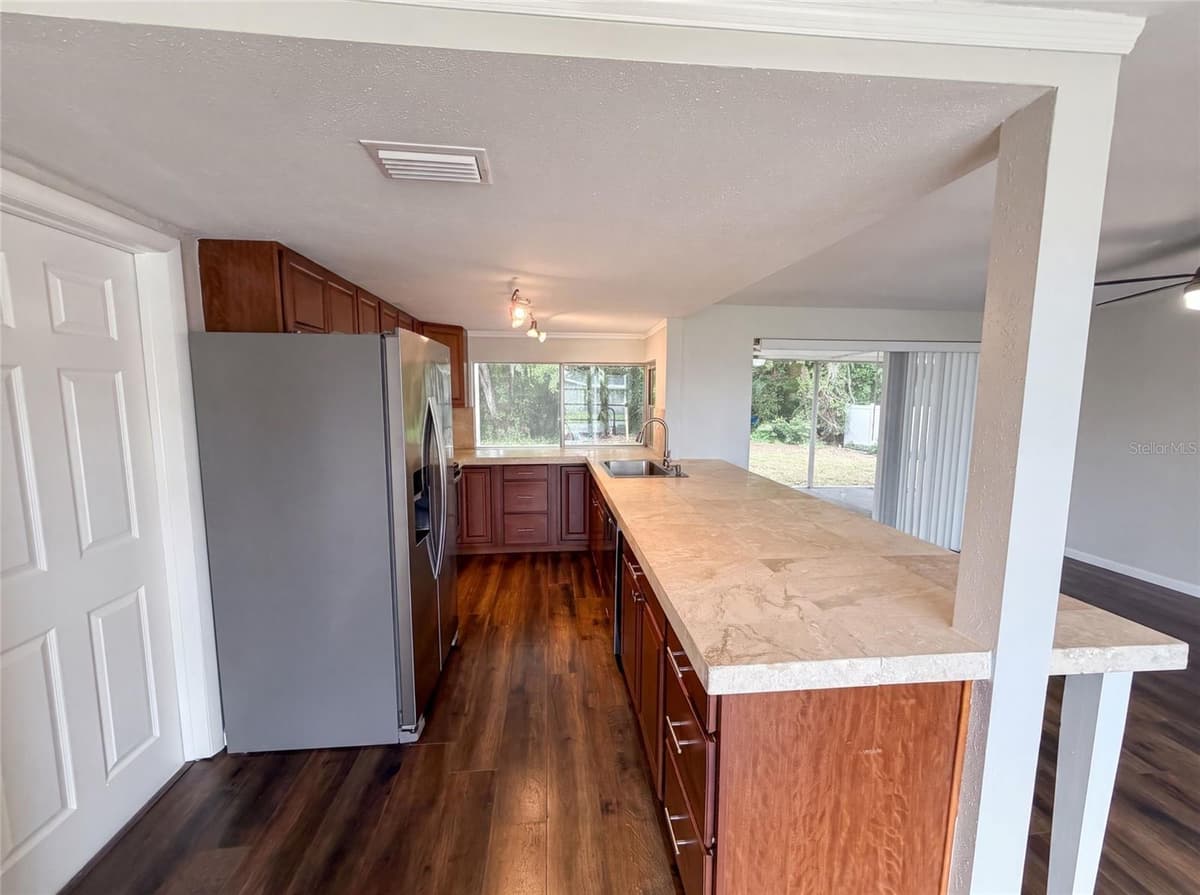 3400 BAINBRIDGE DRIVE — photo 9 of 27