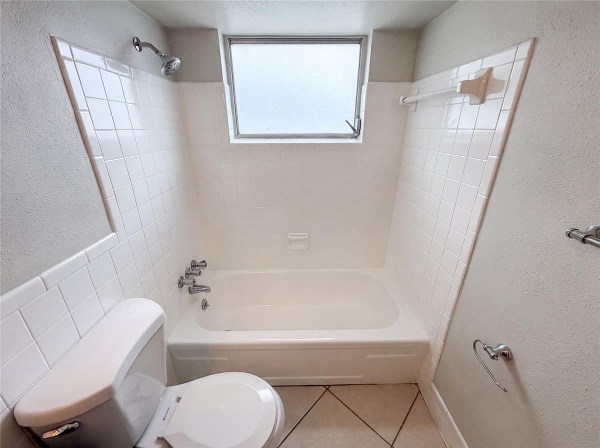 3400 BAINBRIDGE DRIVE — photo 6 of 27