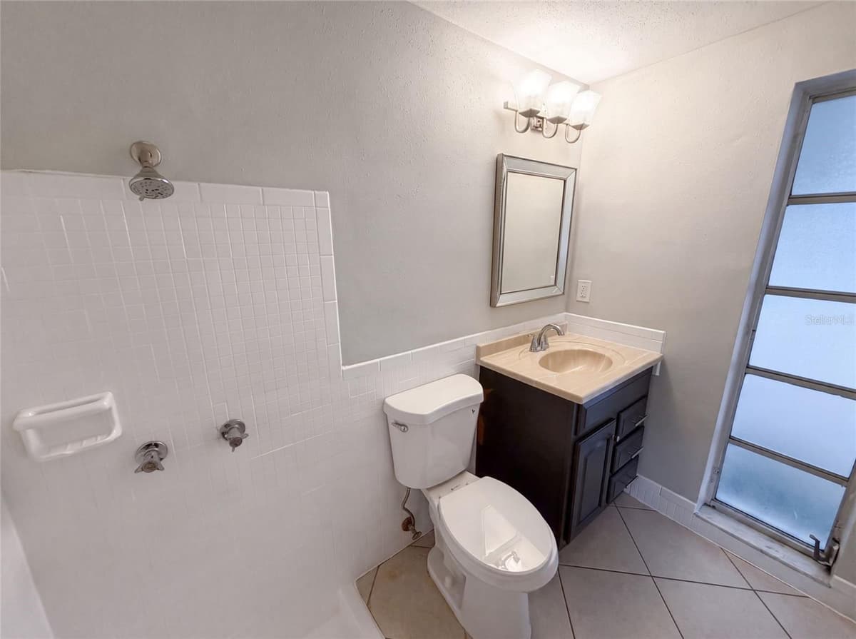 3400 BAINBRIDGE DRIVE — photo 21 of 27