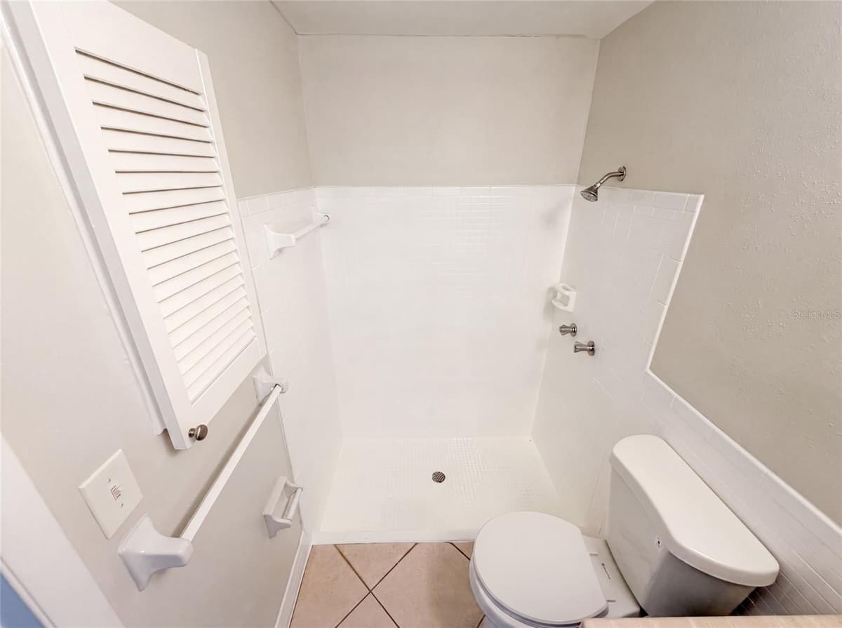 3400 BAINBRIDGE DRIVE — photo 19 of 27