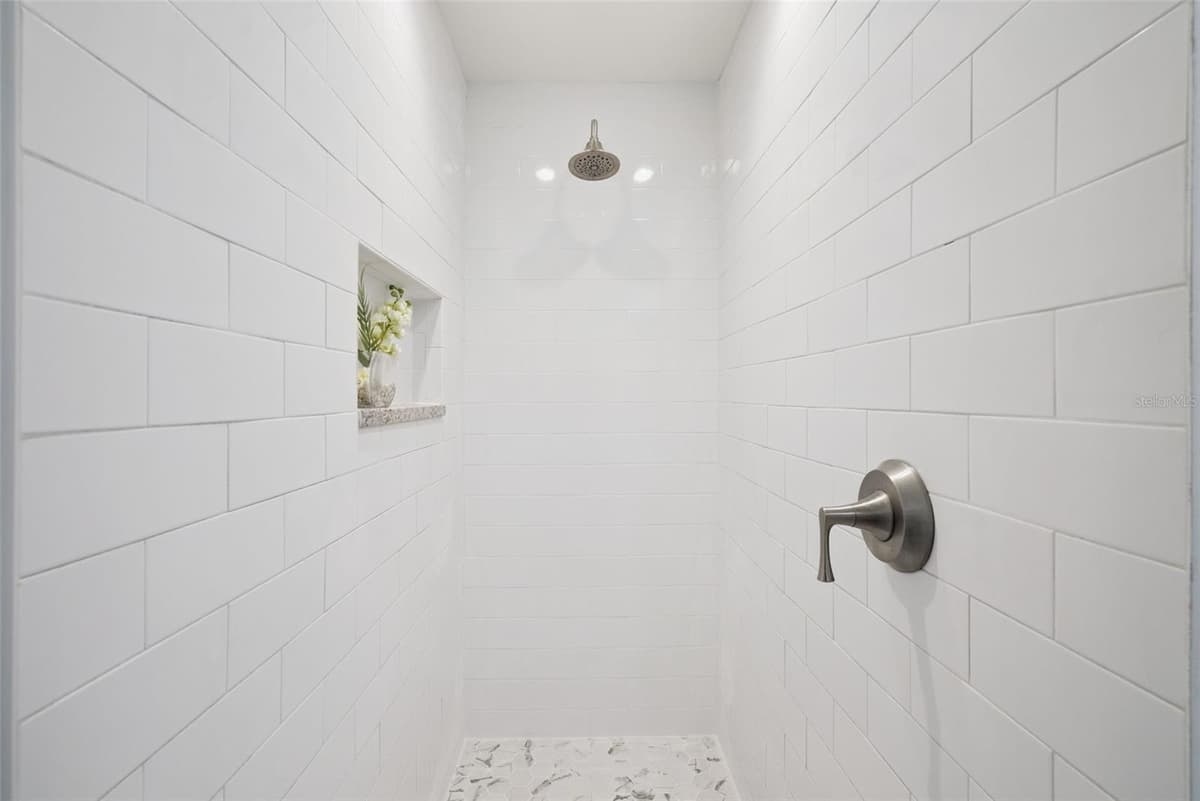 370 SULTANA LANE — photo 27 of 31