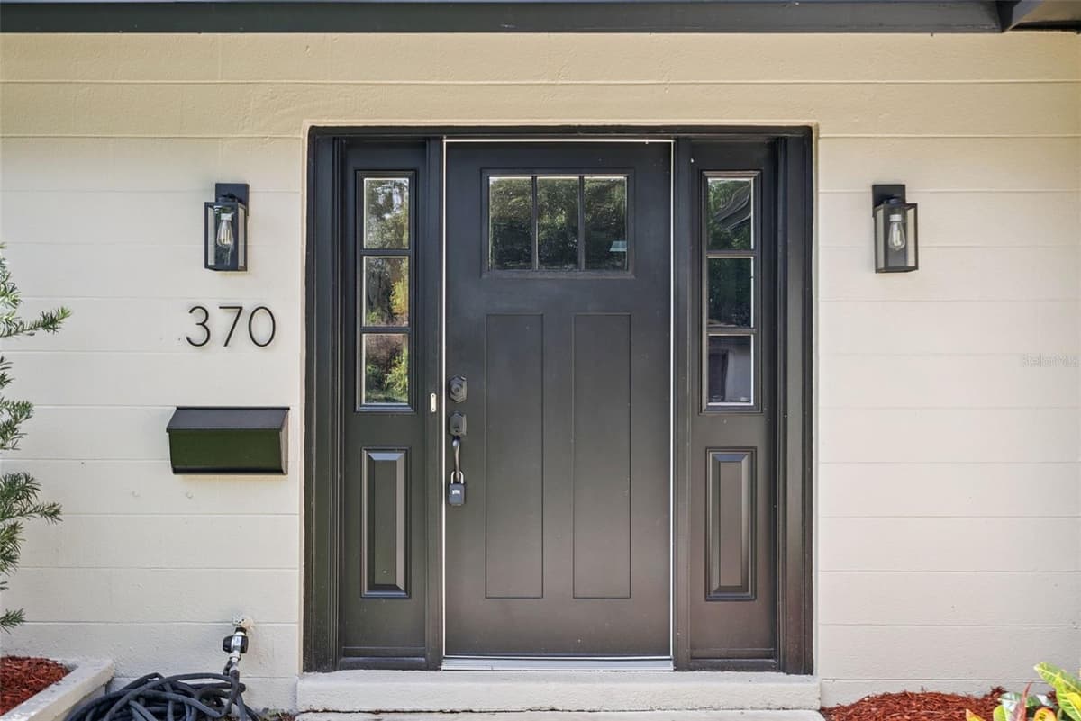 370 SULTANA LANE — photo 4 of 31