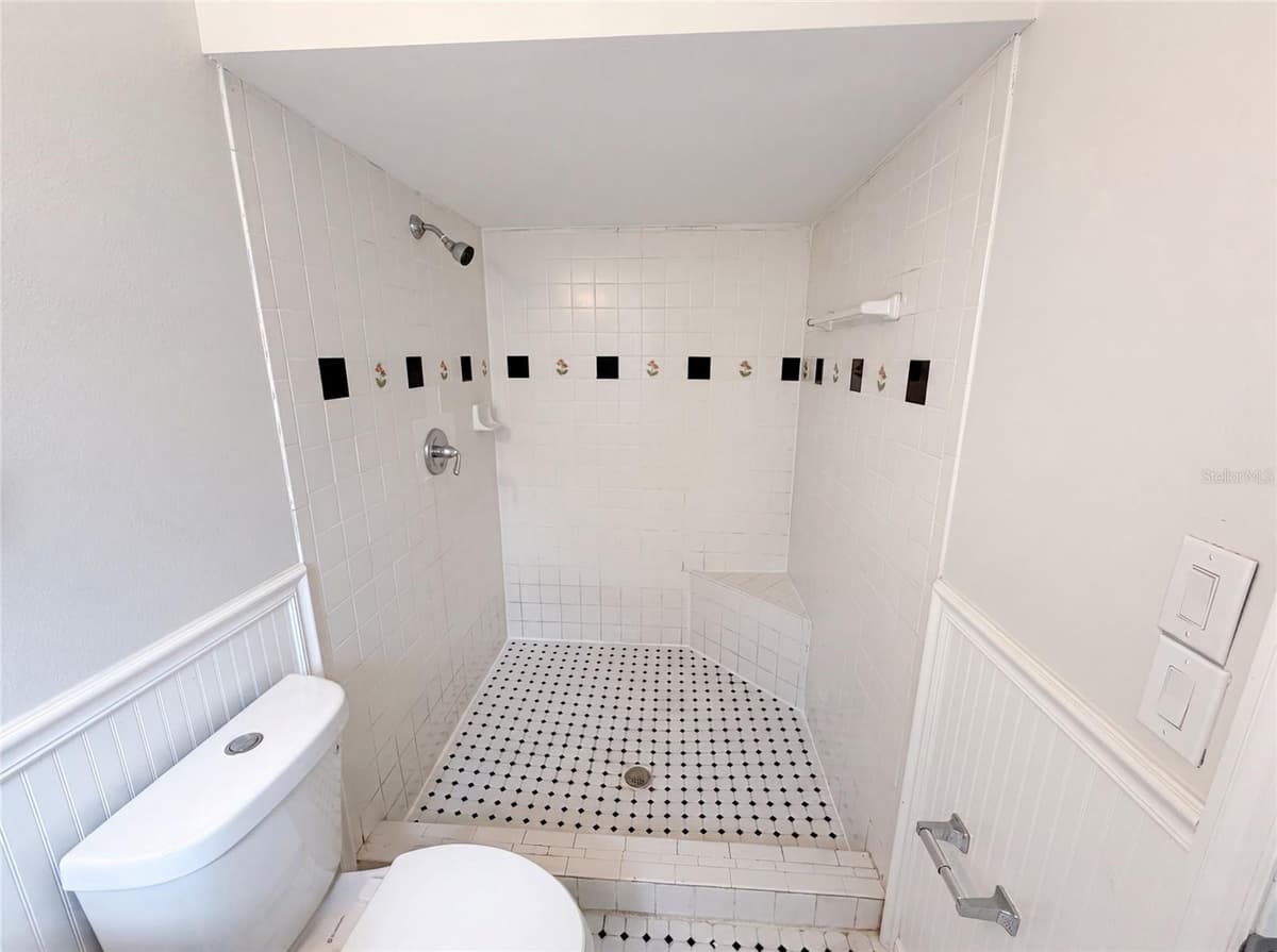 963 SEQUOIA DRIVE — photo 19 of 28
