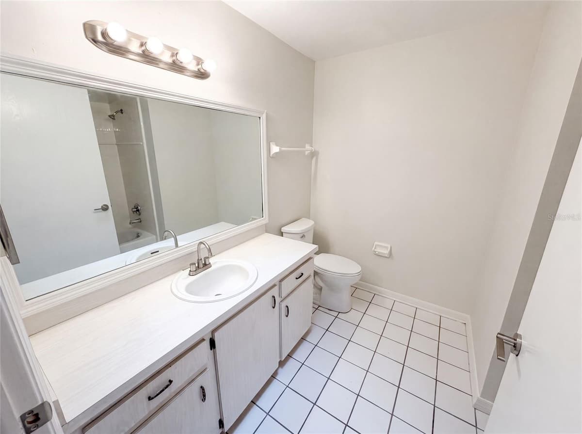 963 SEQUOIA DRIVE — photo 21 of 28