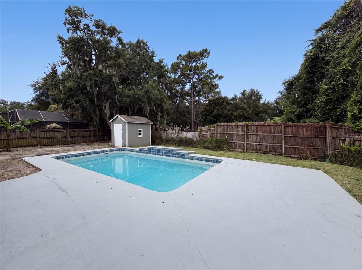 963 SEQUOIA DRIVE — photo 26 of 28