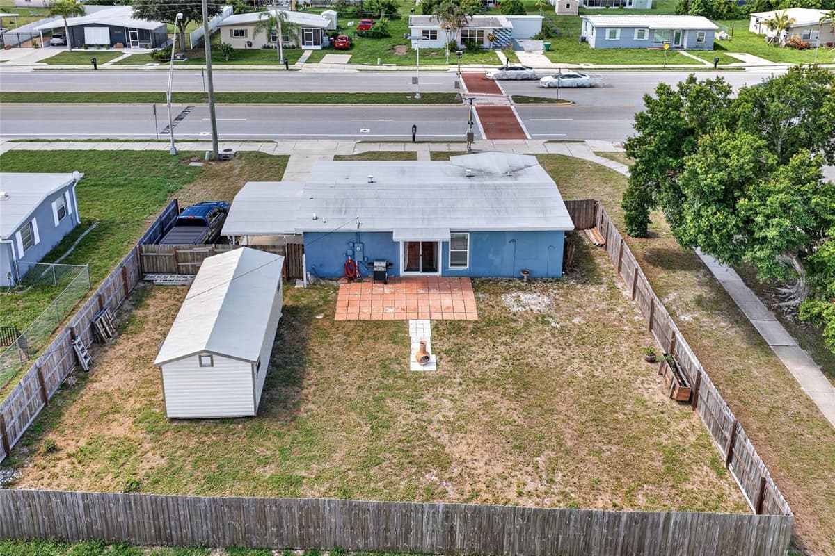 22080 MIDWAY BOULEVARD — photo 18 of 30