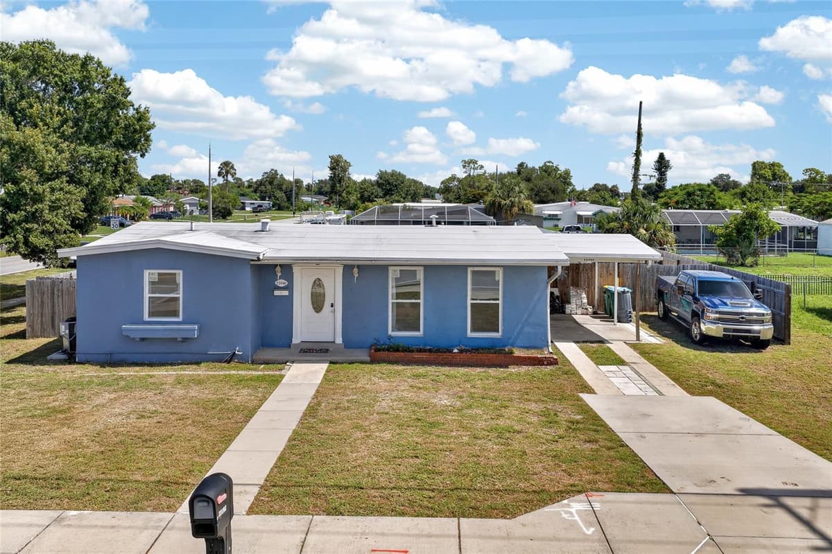 22080 MIDWAY BOULEVARD — photo 28 of 30