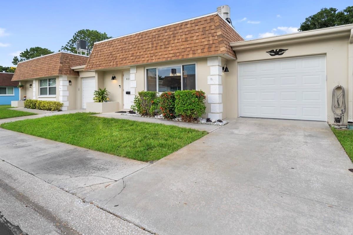 8235 BURGUNDY DRIVE — photo 5 of 45