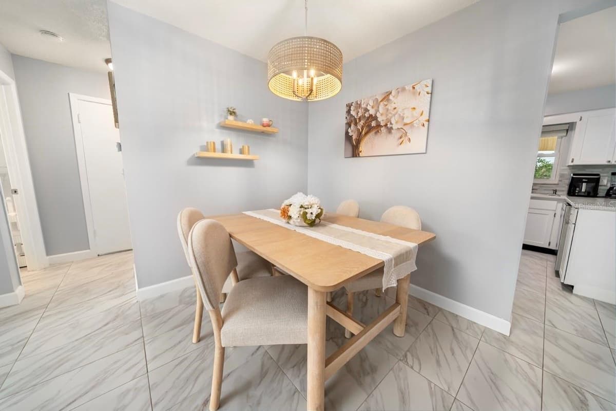 8235 BURGUNDY DRIVE — photo 13 of 45