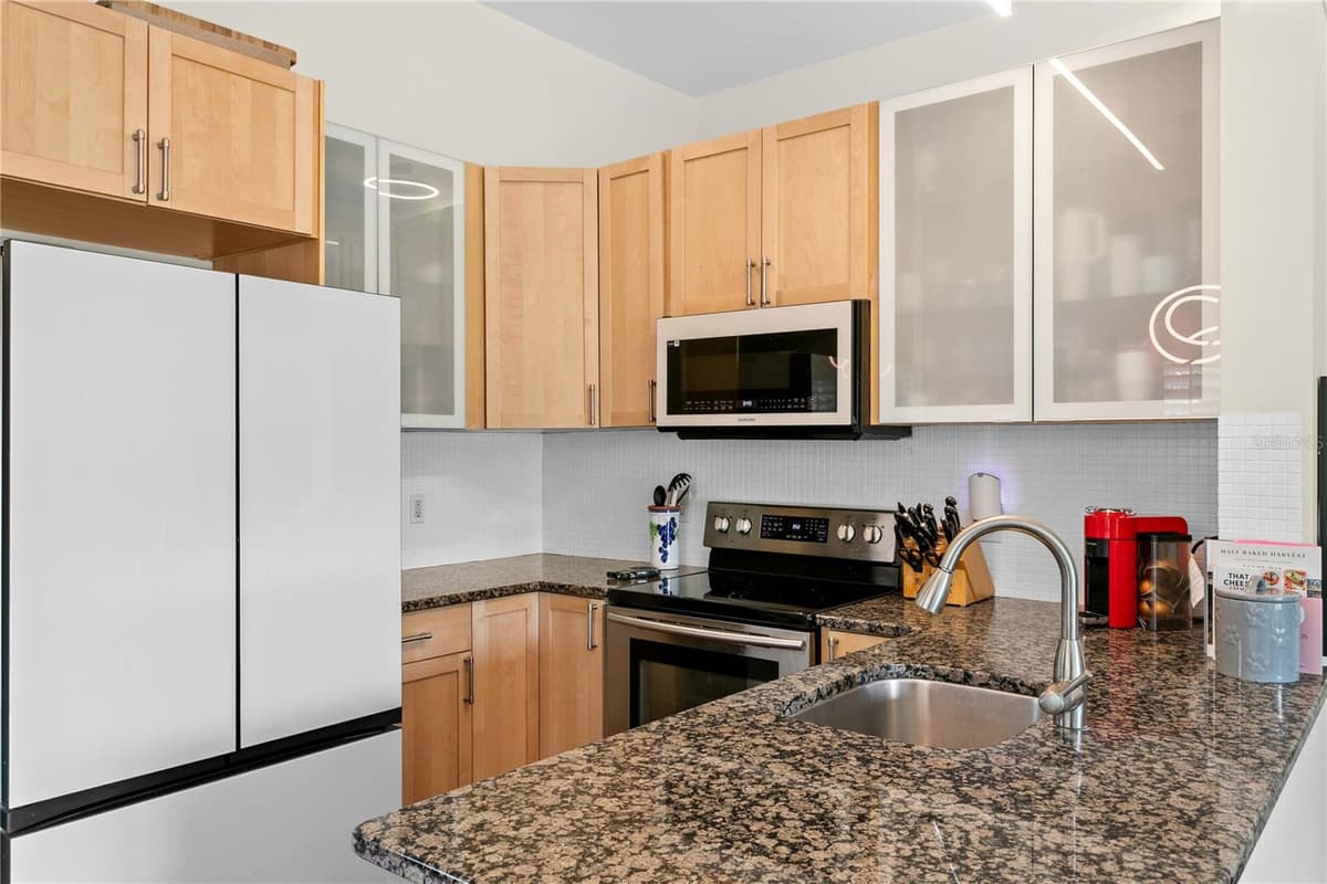 751 CORAL REEF DRIVE — photo 19 of 47