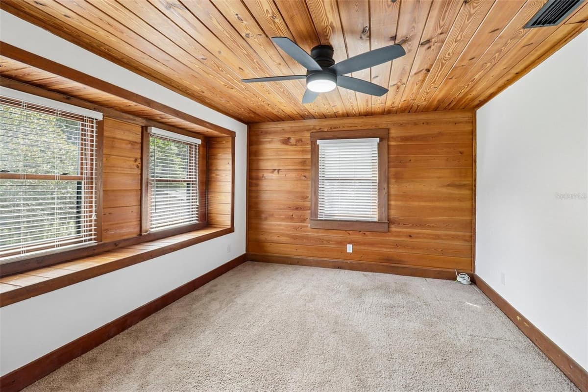 15551 VINOLA COURT — photo 24 of 35
