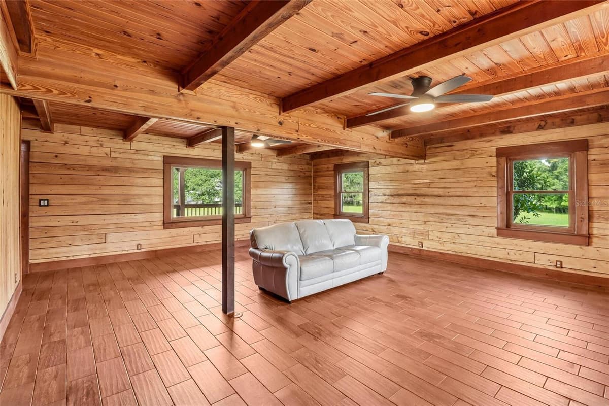 15551 VINOLA COURT — photo 11 of 35