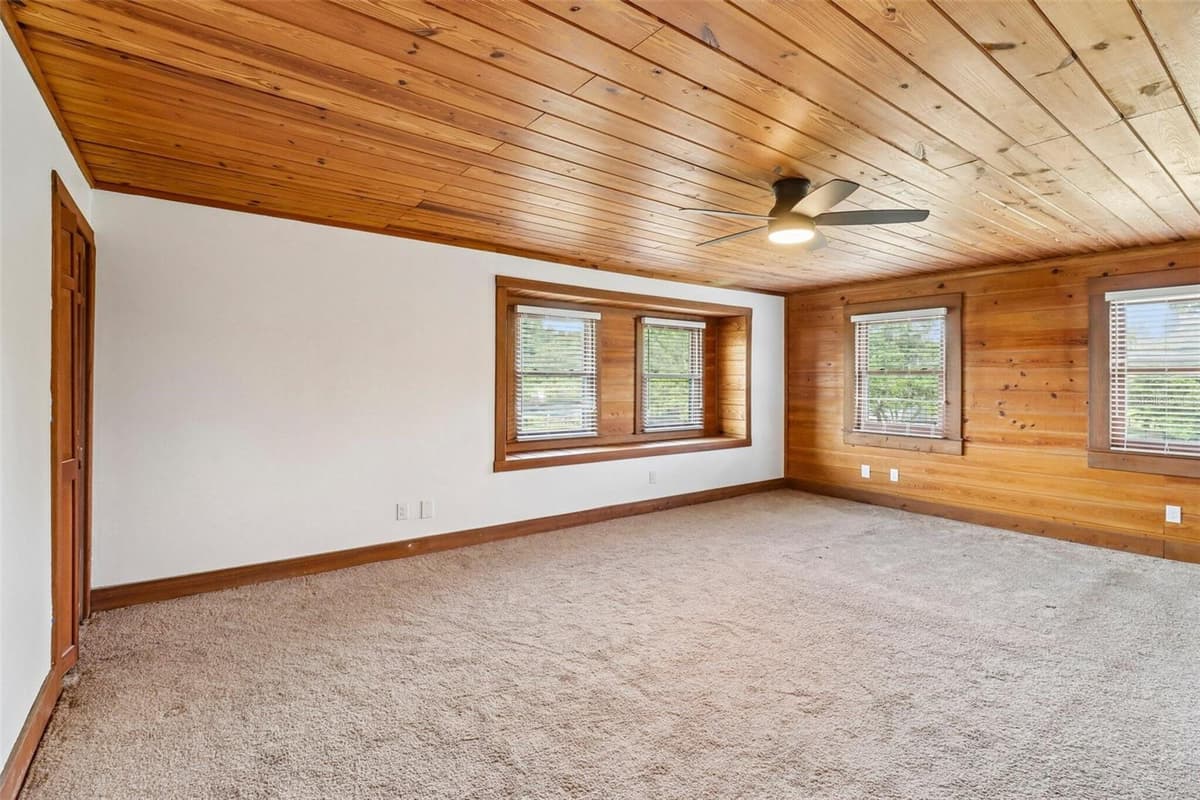 15551 VINOLA COURT — photo 26 of 35