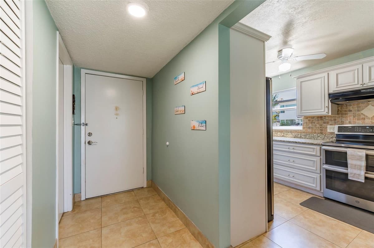 7003 SUNSET WAY — photo 12 of 35
