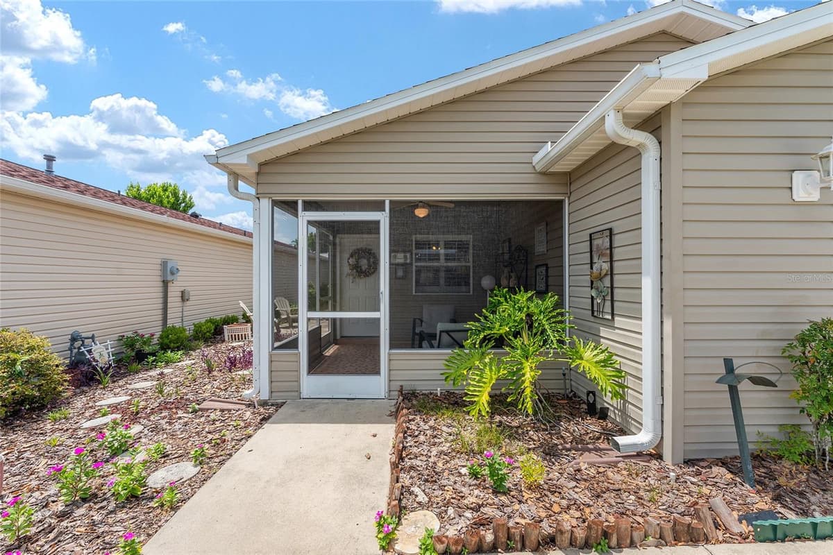 2734 MONCAYO AVENUE — photo 4 of 69