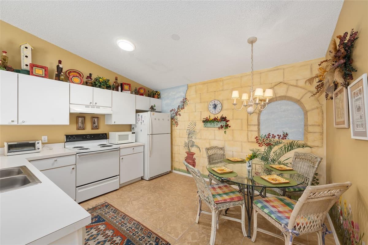 2734 MONCAYO AVENUE — photo 17 of 69