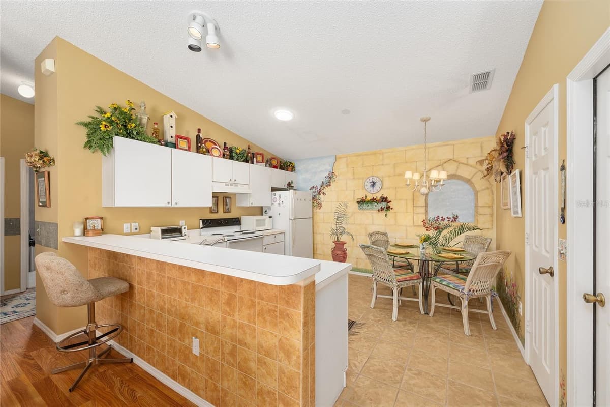 2734 MONCAYO AVENUE — photo 16 of 69
