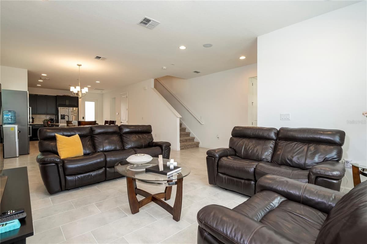 5320 LAKE VIRGINIA STREET — photo 6 of 67