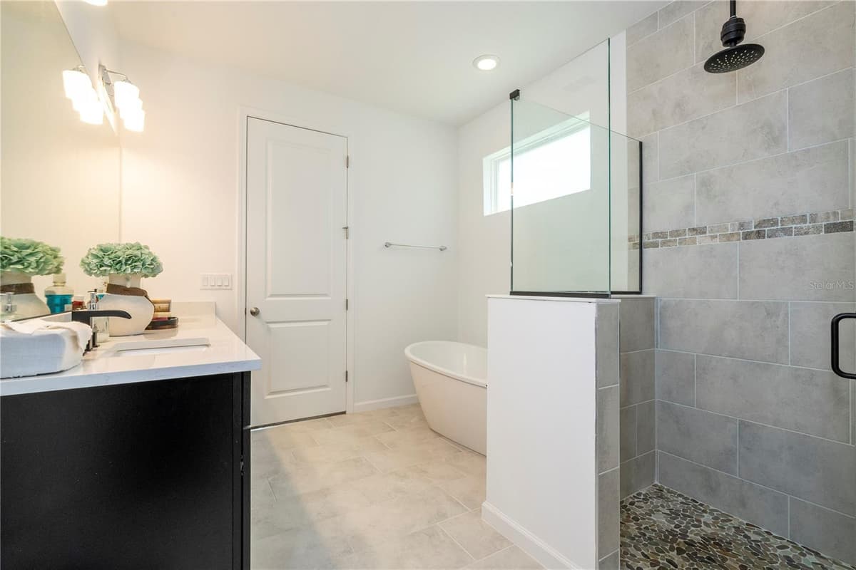 5320 LAKE VIRGINIA STREET — photo 27 of 67